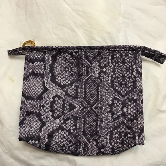 Estee Lauder Cosmetic Makeup bag NWOT - Picture 1 of 5